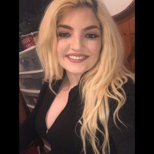 Meet your Posher, Steph